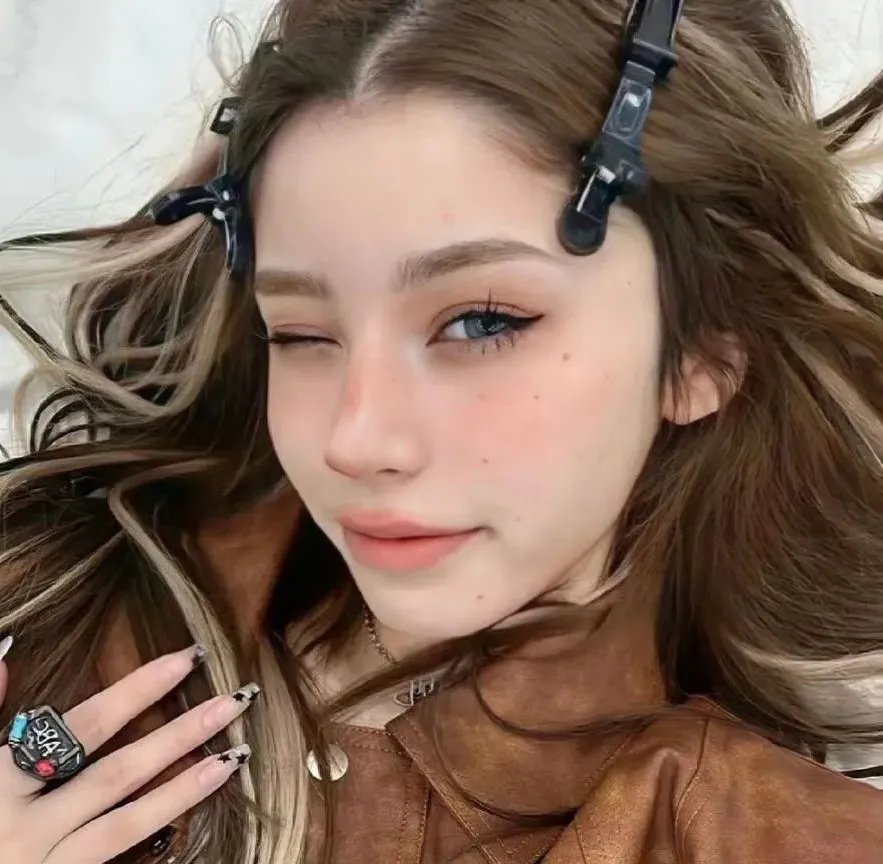 三狼四虎女霸王